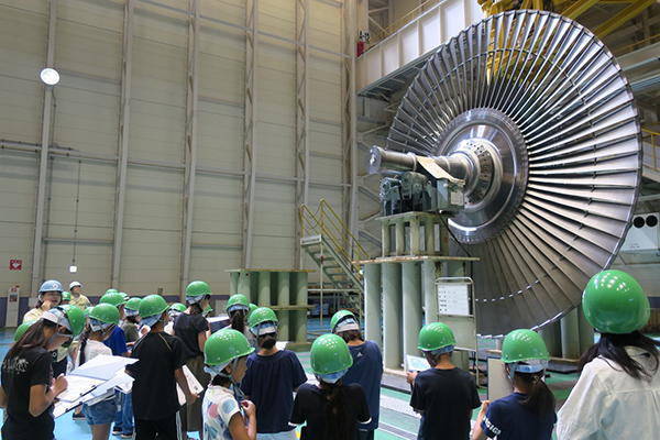 Observing a huge nuclear turbine rotor blade