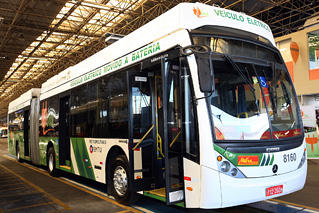 Electric bus<br/> with pantograph-based quick charging system