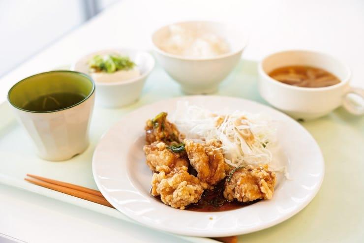 A popular cafeteria dish—sweet and sour chicken