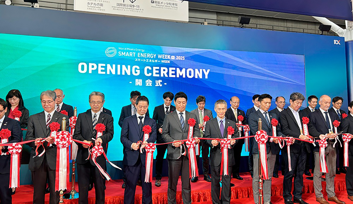 GX Solutions Head Fukazawa attended the ribbon cutting event at the opening ceremony