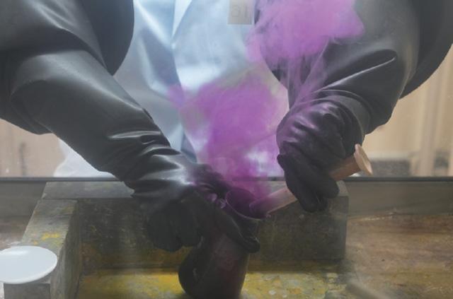 (3) Synthesis of radioactive iodine