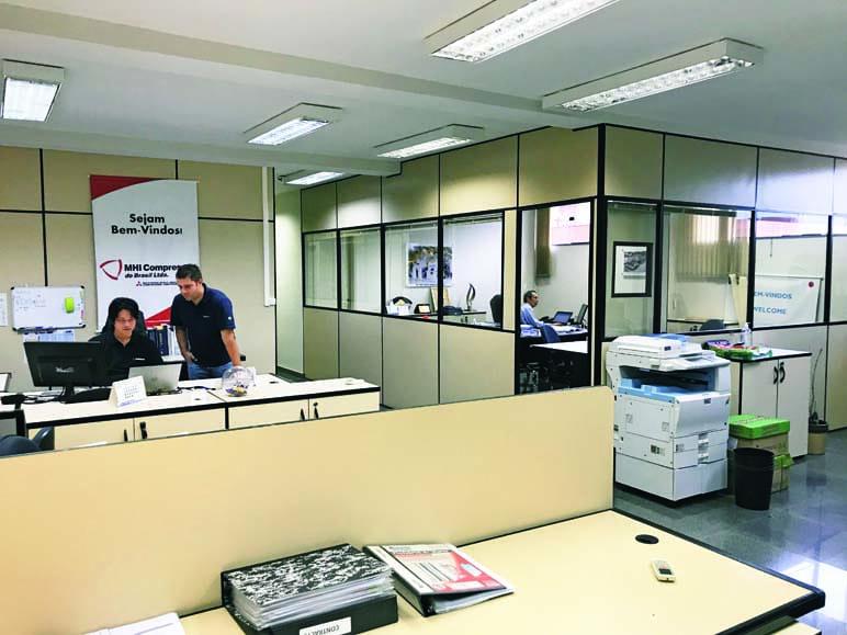 ピラシカバ本社のオフィス風景