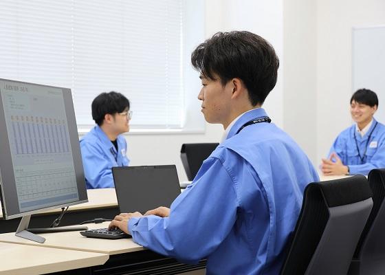 現在の主なお仕事の内容を教えてください。