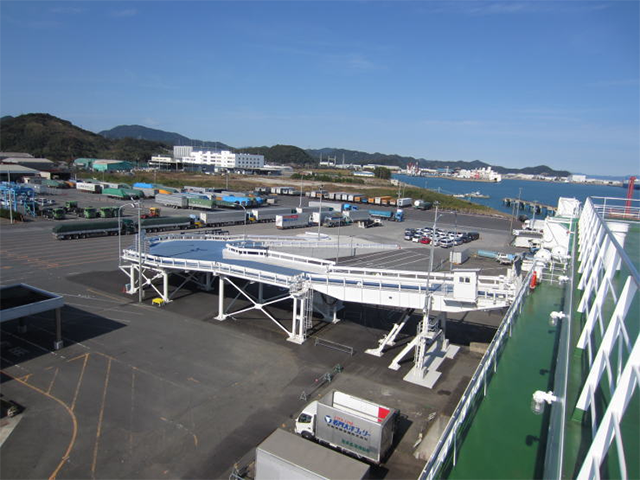 可動橋(サイドランプウェイ)全景