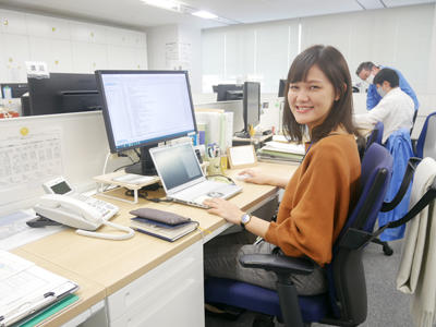 調達部門 中澤 美恵