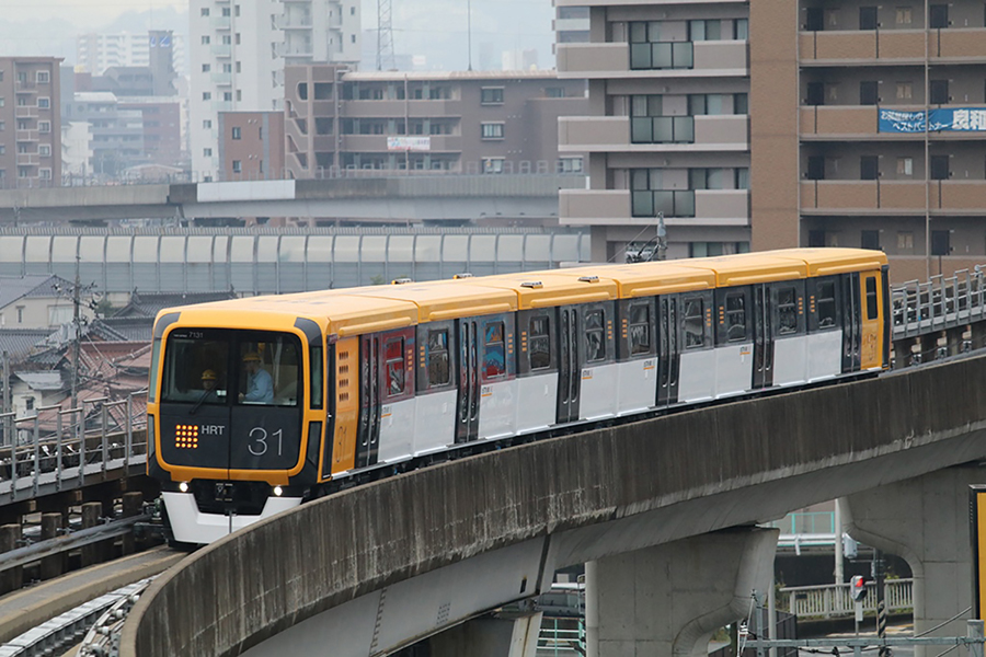 アストラムライン向け7000系新型車両（広島高速交通（株）殿より写真提供）