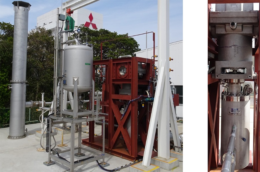 90MPa-class ultra-high-pressure liquid hydrogen booster pump
(left: test configuration, right: pump unit)

