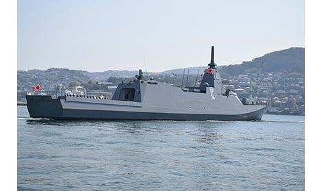防衛省向け3,900トン型護衛艦「ゆうべつ」の引渡式を三菱重工