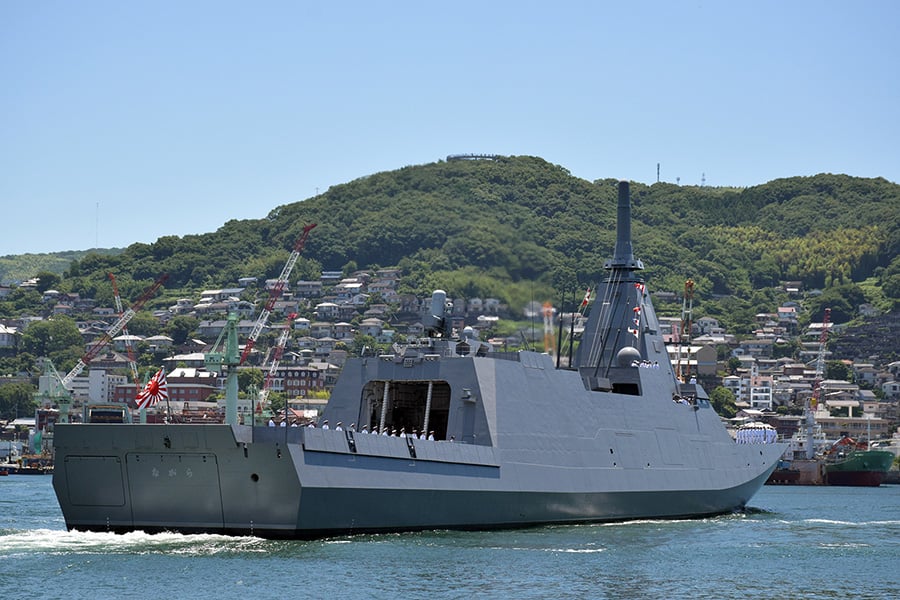 防衛省向け3,900トン型護衛艦「ながら」を長崎にて引渡し | 三菱重工