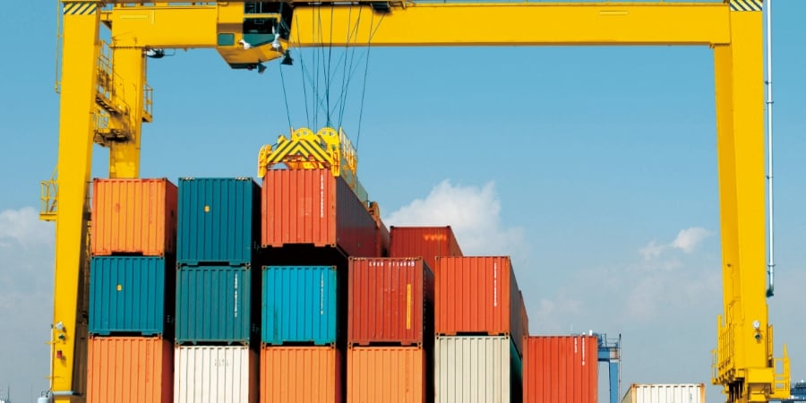 トランスファークレーン