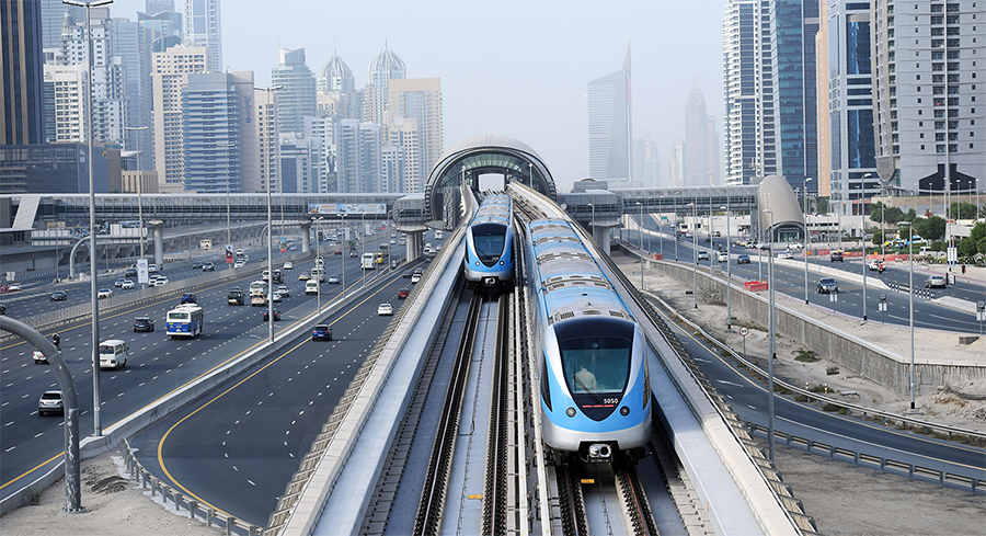 210323_Dubai-Metro01