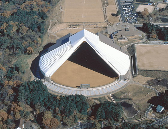 Photograph of Tajima Dome (retractable roof for domes and stadiums)