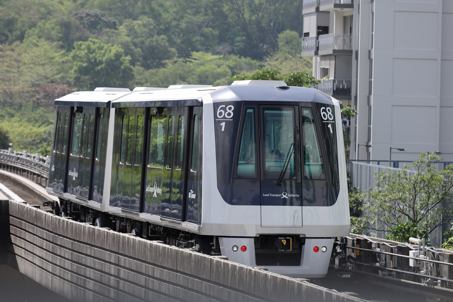 MHI Receives Follow-up Order for 8 Two-Car Trains for Singapore's Sengkang-Punggol LRT (SPLRT)