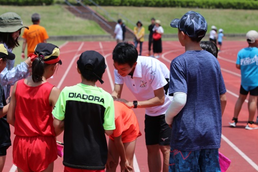 Getting autographs from an athlete between races