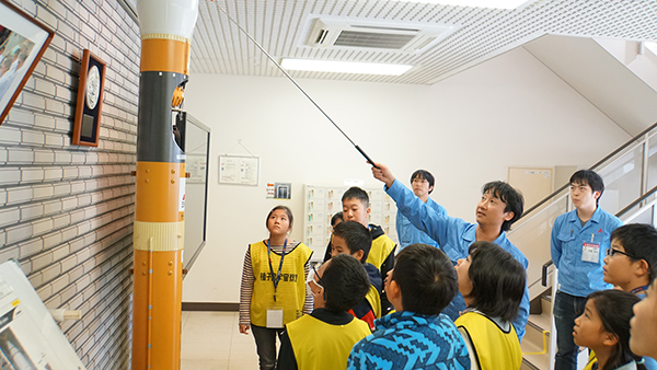 Visiting the launch vehicle assembly plant