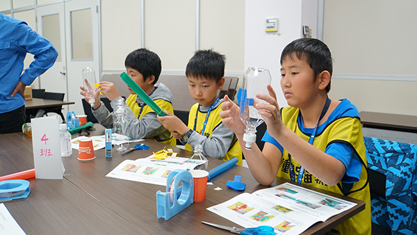 Making mini pencil water rockets