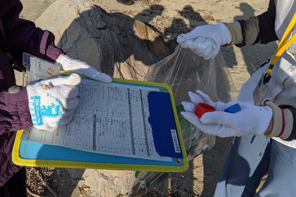 Categorizing trash using the International Coastal Cleanup system