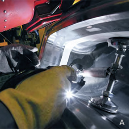 Photo:Welding a cooling structure into the combustion chamber of a gas turbine is a challenging operation.
