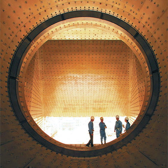 Photo:Inside the gas turbine exhaust duct module.