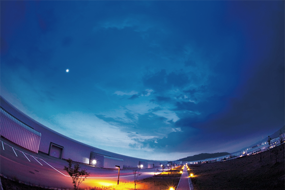 Photo:The X-ray Free Electron Laser (XFEL) facility SACLA