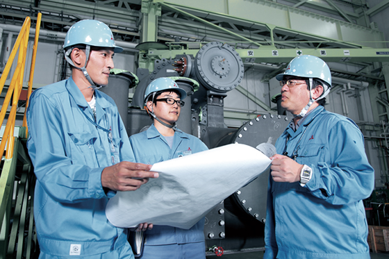 写真:大型冷凍機部メンバー