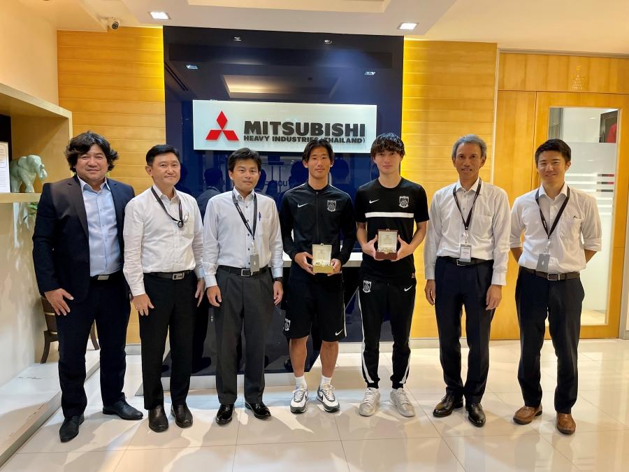 Urawa Red paid a courtesy visit to MHIT's president