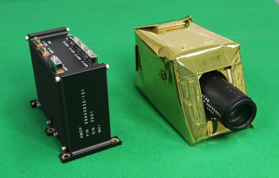 Data processor (left) and earth observation camera (right) comprising the onboard AI-based object detector AIRIS