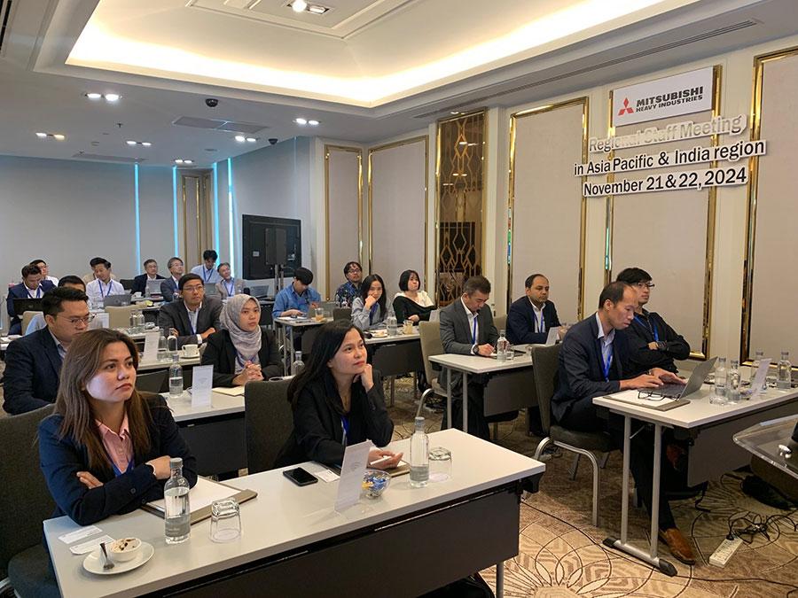 Total 26 delegates of MHI Group companies from 8 countries-1