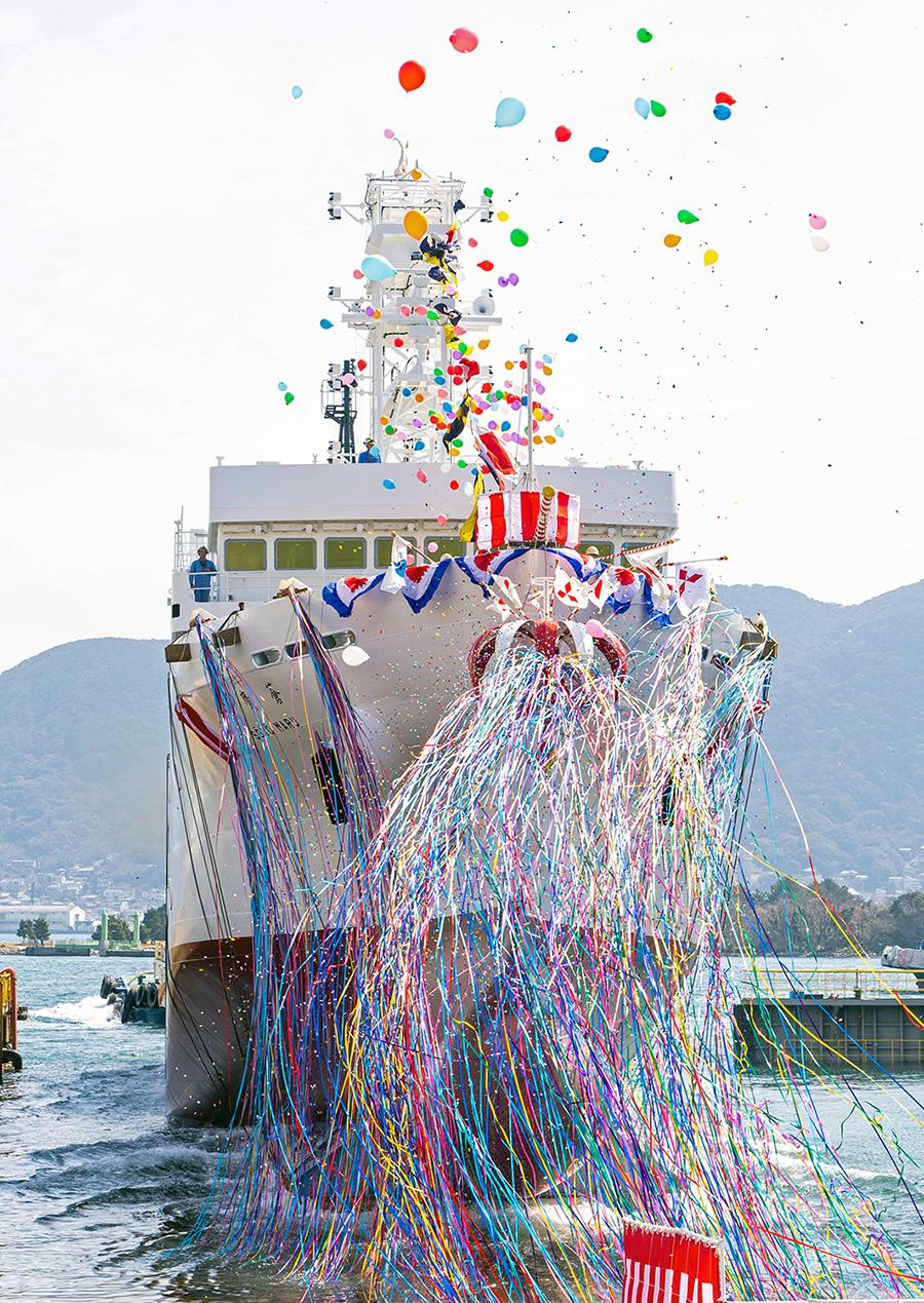 「蒼鷹丸」命名・進水式の様子