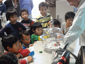 [Children enjoying "Cosmic College 2012"]