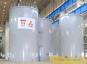 福島第一原子力発電所向け　初の工場完成型汚染水貯蔵タンクを出荷開始<br />5月までに計10基を出荷予定、さらに大容量タンクも製作中