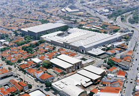 MCO－B事務所が設置されるNGMピラシカバ工場の全景