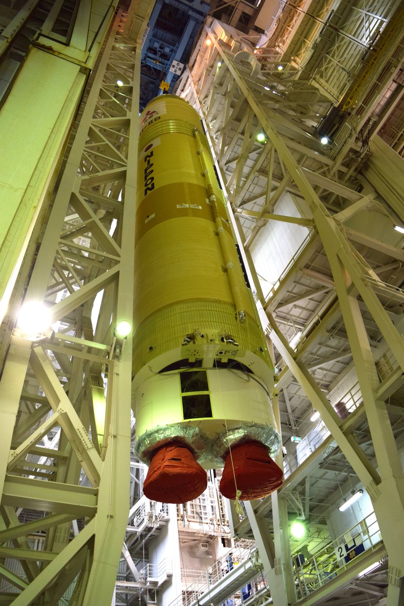 7月3日 第1段ロケットが整備棟へ搬入されました